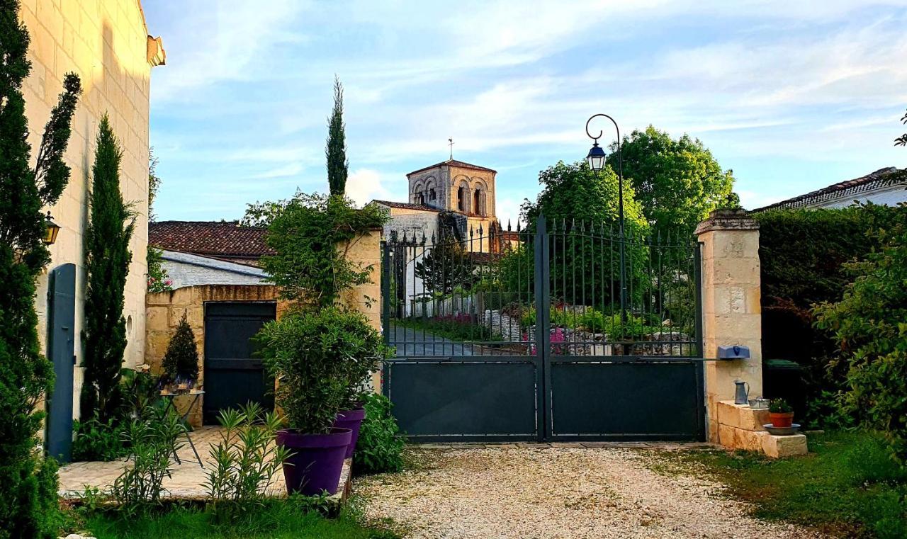 Le Clos de l'Amiral Preguillac Exterior foto