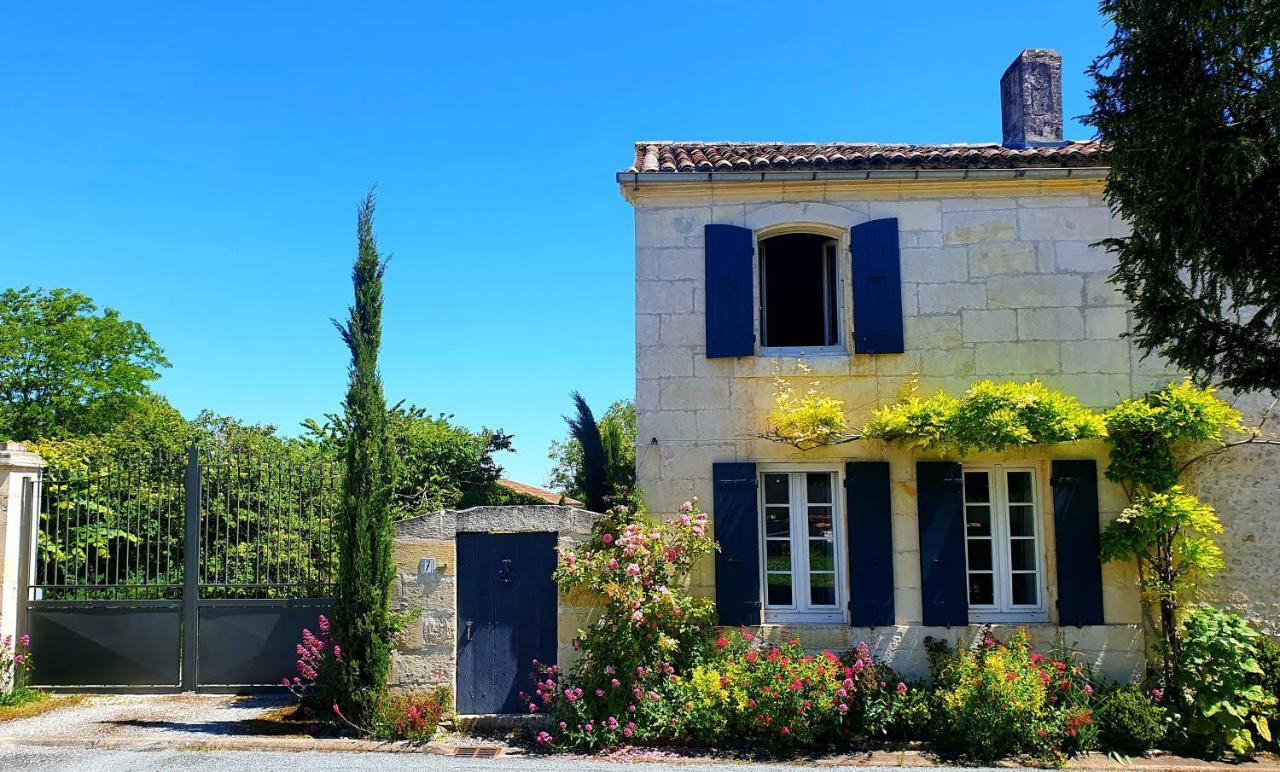 Le Clos de l'Amiral Preguillac Exterior foto
