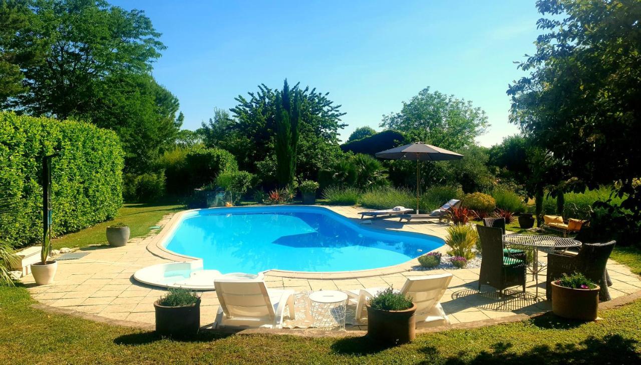 Le Clos de l'Amiral Preguillac Exterior foto